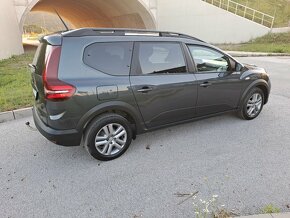 Dacia Jogger 1.0 TCe 110k 7 miest - 3