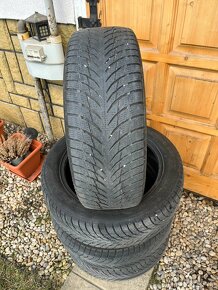 205/55 r17 Nokian - 3