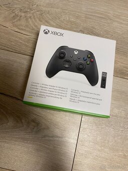 Microsoft Xbox Wireless Controller + adaptér pre Windows (PC - 3