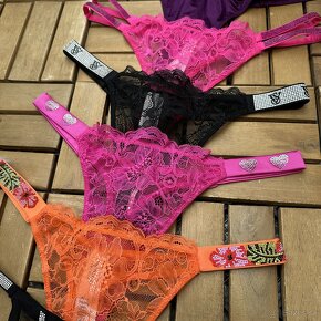 Victoria’s secret kamienkové tanga, veľkosť S - 3