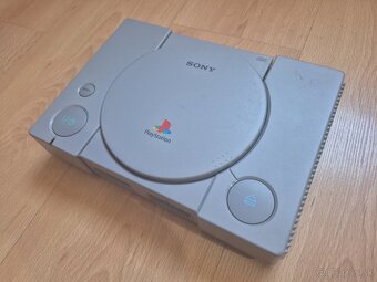 Predám Playstation 1 + 10 hier zadarmo - 3