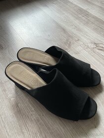 Sandále čierne na širokom opätku, veľkosť 40 - 3