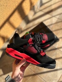 Jordan 4 red thunder - 3