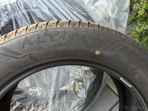 Bridgestone Alenza 001 235/55 R19 101V - 3