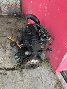 Motor 1,9TDI AUY 85KW VW Sharan kompletní motor - 3