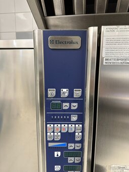 Konvektomat ELECTROLUX ECV/E 10T6 + stojan - 3