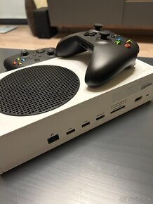 Xbox Series S 512GB  2x ovladac - 3