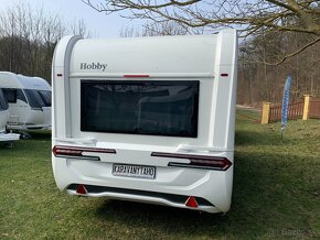 Karavan Hobby 460 UFe De Luxe 2024, 22.104.-€ bez dph - 3