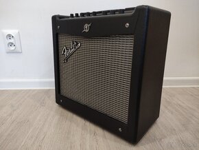 Gitarové kombo FENDER MUSTANG 1 v2 - 3