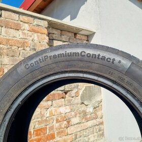 Continental 215/55 R17 - 3