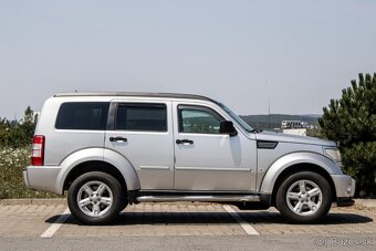 Dodge Nitro SXT - 3