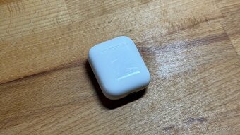 Apple AirPods slúchadlá s puzdrom (2. generácia) - 3