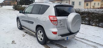 Toyota RAV4 2.2l D-4D 150 Lux Top stav Kúpené v SR - 3