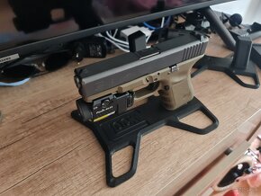 Stojan na zbran glock 19/17 - 3