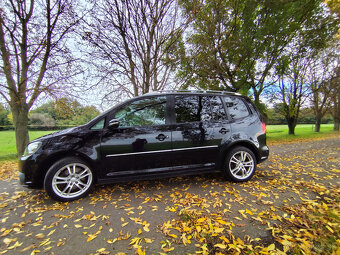 VOLKSWAGEN TOURAN 2,0 TDI HIGHLINE - 3