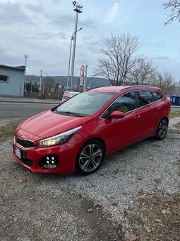 Kia Ceed Sw 1.6 CRDI 100kw GT-line,Park. Kamera,Keyless - 3