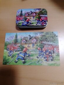 Puzzle v plechovej škatuľke - 3