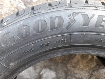 Zimné pneu Goodyear 235/55 R18 UG PERFORMANCE + SUV 104H XL - 3