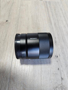 Sony E Sonnar T 24mm f/1.8 ZA (ZEISS, APS-C, E-Mount) - 3