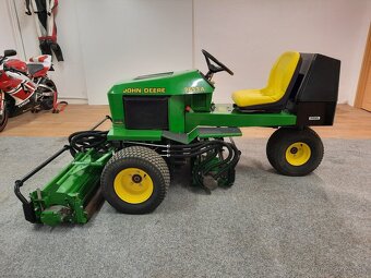 Vretenová kosačka John Deere 2653A - 3