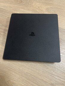 Playstation 4 - 3