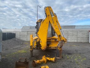 JCB 2006 VIN 894 - 3