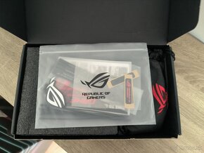 Asus ROG strix 850w zdroj 80plus gold - 3