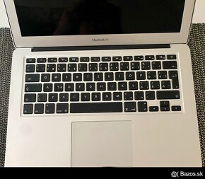 MacBook Air (13-inch, 2017) - 3