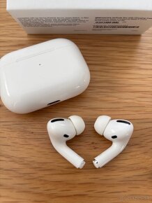 Apple AirPods Pro - 3