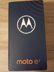 Motorola Moto e7 - 3