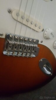 Fender Stratocaster - 3