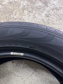 Pneu 235/55 R18 - 3