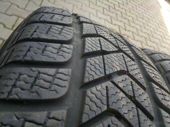 Zimne pneu. Pirelli 215/65 r16 - 3