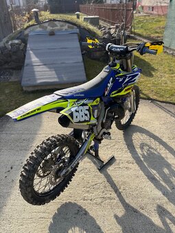 Yamaha yz 125 - 3