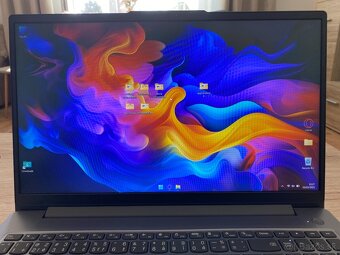 Lenovo IdeaPad Slim 3 15,6" 8GB 512GB Win11 - 3