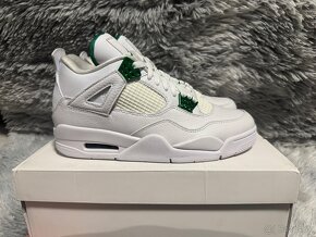 Jordan 4 Metallic Green - 3