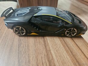 Autoart 1:18 - 3