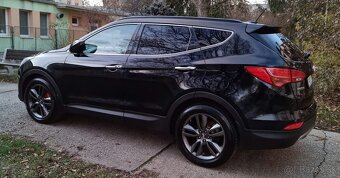 Hyundai Santa Fe 2,2 CRDi 4x4 (8/2013) - 3