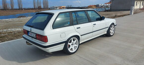 BMW E30 TOURING 330i - 3