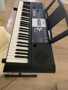 YAMAHA keyboard - 3