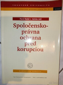 Právnická literatúra a učebnice k VŠ právo - 3