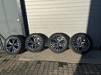 Audi Q8 Q7 285/45 R21 Letne - 3