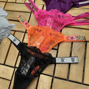 Victoria’s secret kamienkové tanga, veľkosť XS - 3