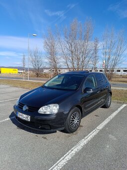 Volkswagen Golf 1.6 FSI - 3