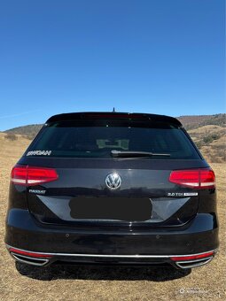 Volkswagen Passat Variant R-line - 3