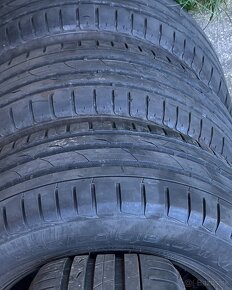 235/60 r18 Nokian - 3