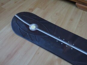 Predam NOVY snowboard GLOBE,151 cm,bez viazania - 3