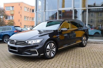 VW Passat Variant GTE 1.4 TSI DSG Plug-In Hybrid FACELIFT - 3