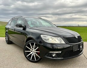 Škoda Octavia Combi RS II DSG+F1 Black Edition - 3