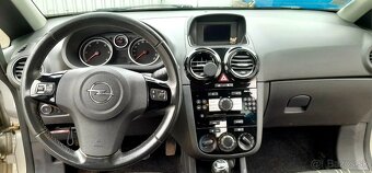 Opel corsa D hatchback - 3